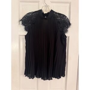Banana Republic Women's Sz S Black‎ Pleated Top Lace Cap Sleeves Romantic Siren